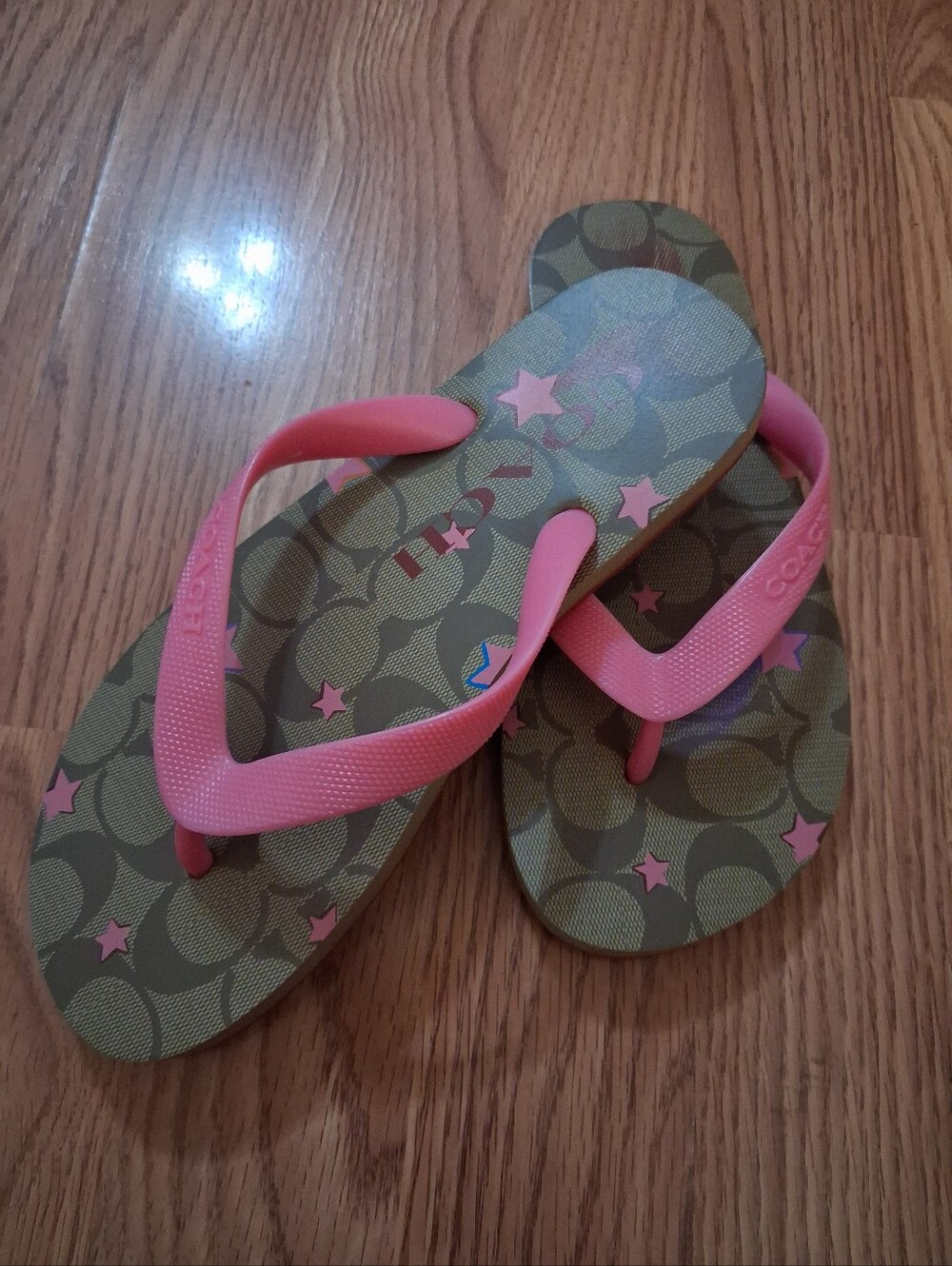 COACH Flip Flops. Womens. Size 5-6. Hot Pink & Khaki with stars.